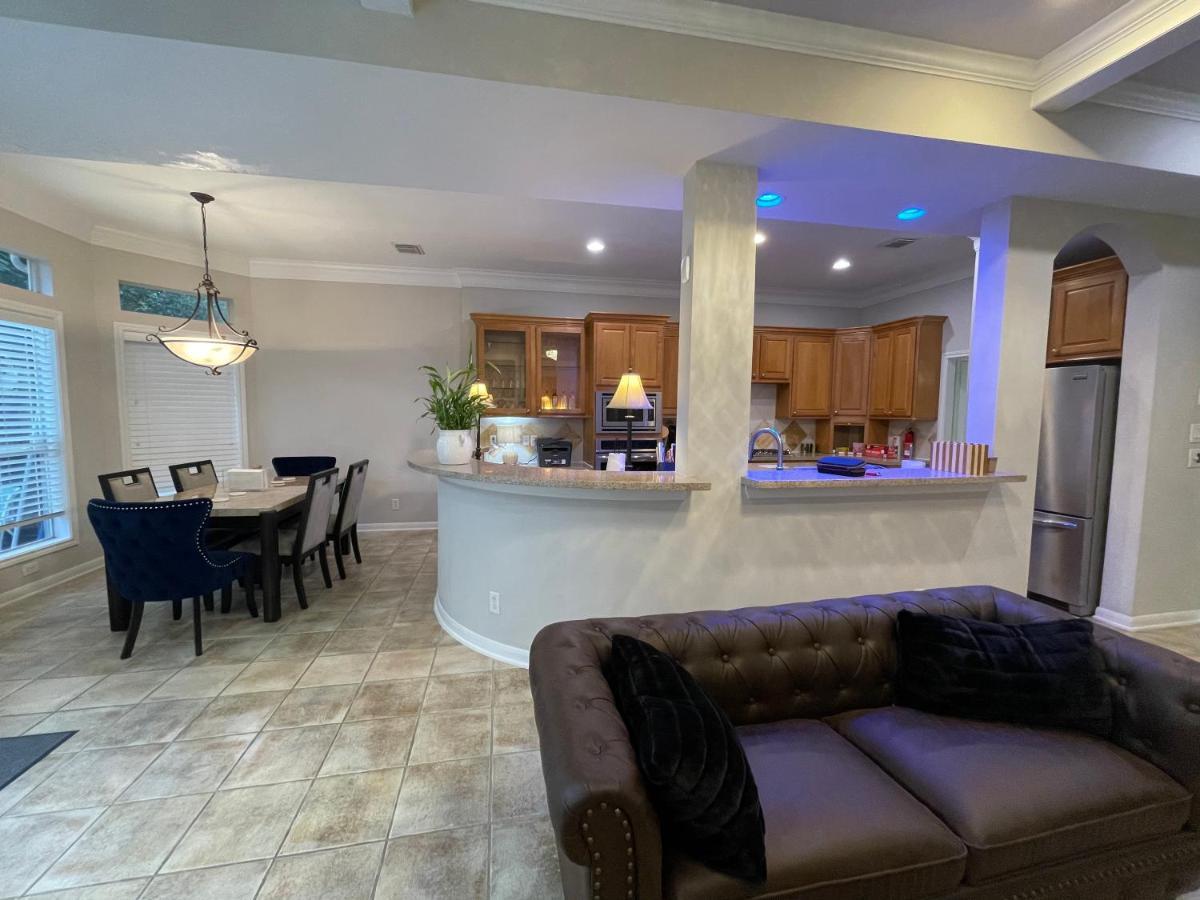 Insperit Home At Galleria With Heated Pool Spa Houston Buitenkant foto