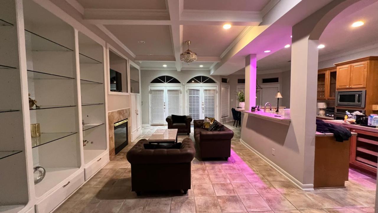 Insperit Home At Galleria With Heated Pool Spa Houston Buitenkant foto