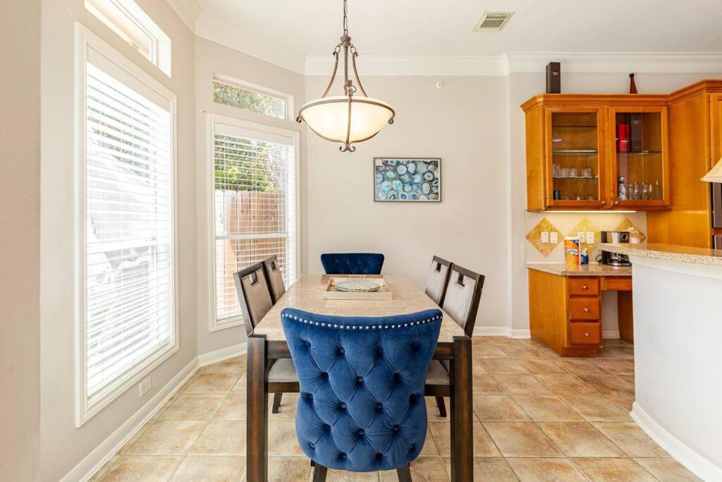Insperit Home At Galleria With Heated Pool Spa Houston Buitenkant foto